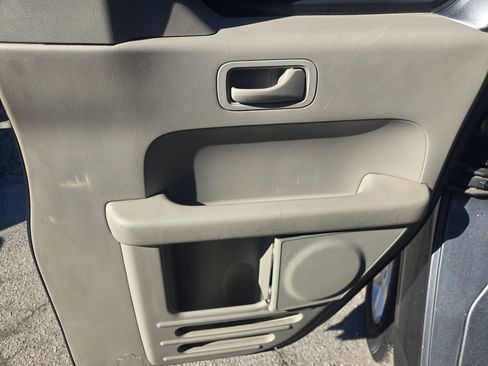 Used 2011 Honda Element EX image 17