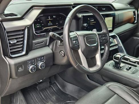 Used 2022 GMC Sierra 1500 Denali AWD/4WD image 9