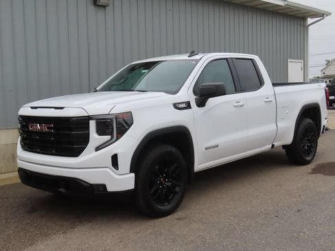 Used 2025 GMC Sierra 1500 Elevation AWD/4WD image 7