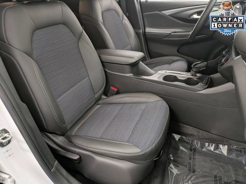 Used 2024 Buick Envista Preferred w/ Convenience I Package FWD image 29