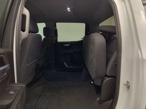 Used 2021 Chevrolet Silverado 1500 LT AWD/4WD image 23
