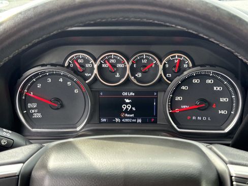 Used 2022 Chevrolet Silverado 1500 RST w/ Bed Protection Package image 11