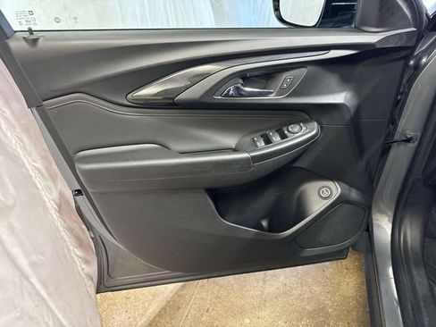 Used 2021 Chevrolet TrailBlazer RS w/ Sun and Liftgate Package FWD image 22