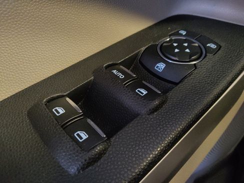 Used 2018 Ford EcoSport S image 27