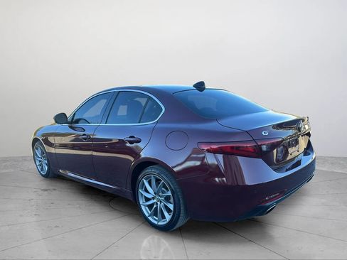 Used 2017 Alfa Romeo Giulia Ti AWD/4WD image 11