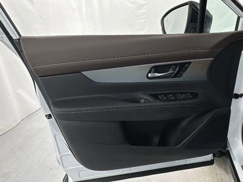 New 2026 Nissan Murano Platinum w/ Cargo Package AWD/4WD image 19