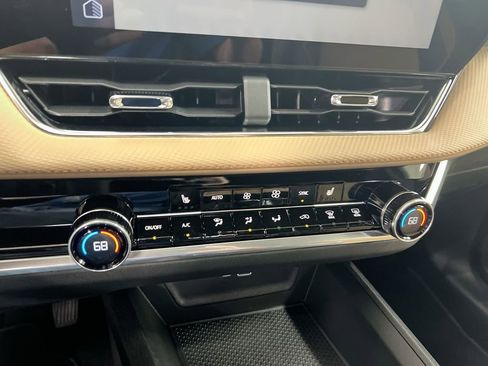 New 2026 Chevrolet Equinox ACTIV w/ Safety and Technology Package AWD/4WD image 16