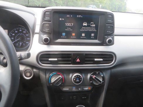 Used 2020 Hyundai Kona SEL FWD image 17