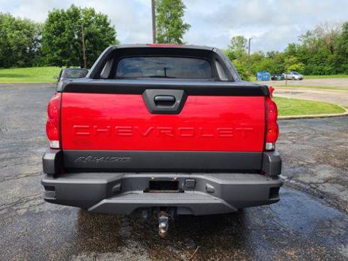 Used 2003 Chevrolet Avalanche 4x4 w/ Suspension Package, Off-Road image 10