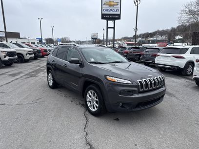 Used 2017 Jeep Cherokee Latitude w/ Comfort/Convenience Group