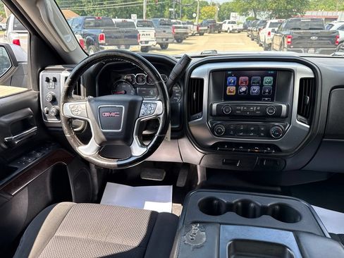 Used 2018 GMC Sierra 2500 SLE w/ Snow Plow Prep Package AWD/4WD image 10