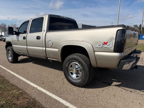 Used 2001 Chevrolet Silverado 2500 LS w/ Off-Road Skid Plate Pkg image 7