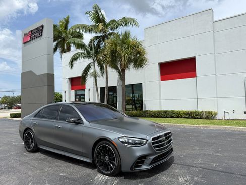 Used 2024 Mercedes-Benz S 580 4MATIC Sedan image 1