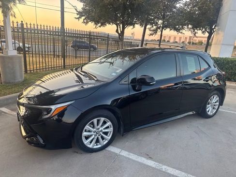 Used 2023 Toyota Corolla SE FWD image 1