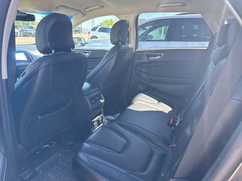 Used 2019 Ford Edge Titanium w/ Cold Weather Package AWD/4WD image 11
