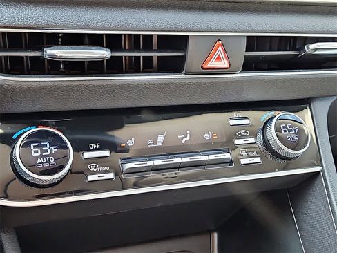 Used 2023 Hyundai Sonata SEL w/ Preferred Accessory Package image 15