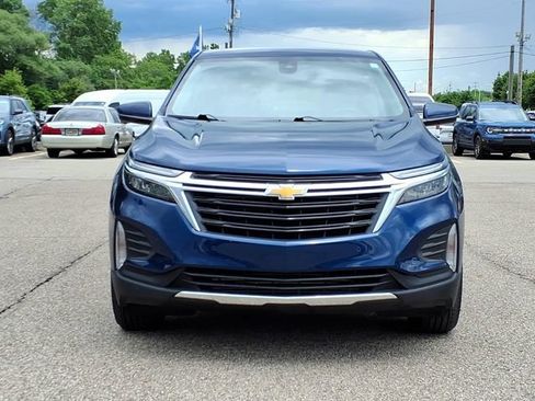 Used 2022 Chevrolet Equinox LT FWD image 2