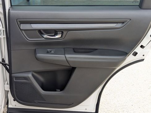 Used 2025 Honda CR-V EX image 23