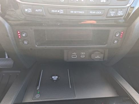 Certified 2025 Honda Ridgeline Black Edition image 24