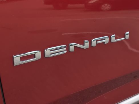 Used 2021 GMC Yukon Denali image 35