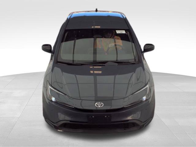 Used 2026 Toyota Prius LE FWD image 2