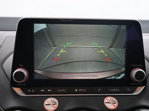 Used 2024 Nissan Sentra SV FWD image 29