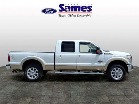 Used 2014 Ford F250 Lariat w/ Lariat Interior Package AWD/4WD image 2