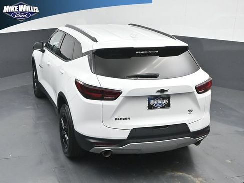 Used 2024 Chevrolet Blazer LT w/ Convenience Package FWD image 13