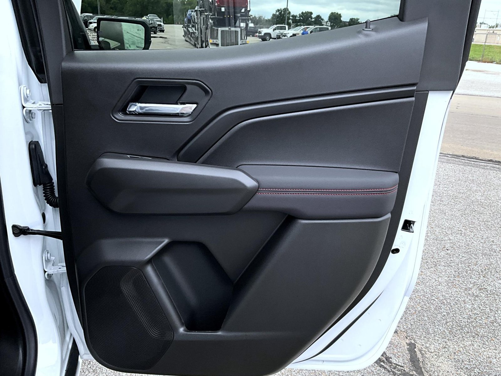 New 2026 Chevrolet Colorado Z71 w/ Technology Package AWD/4WD image 20
