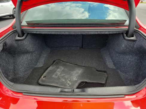 Used 2023 Dodge Charger SXT image 8