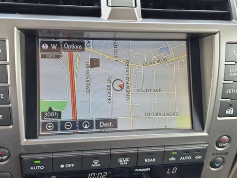 Used 2018 Lexus GX 460 Premium w/ Premium Package AWD/4WD image 16