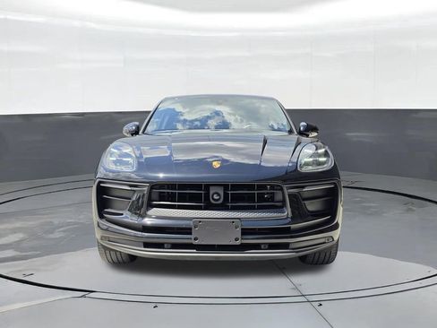 Certified 2023 Porsche Macan AWD/4WD image 10