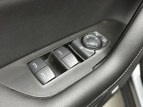 Used 2024 Chevrolet Blazer LT w/ Sound & Technology Package image 11