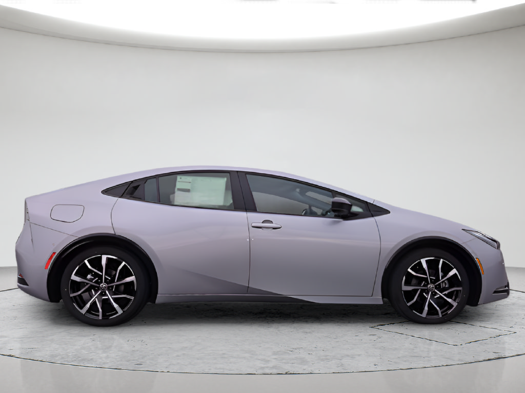 New 2026 Toyota Prius Plug-In Hybrid w/ Limited Premium Package FWD image 4