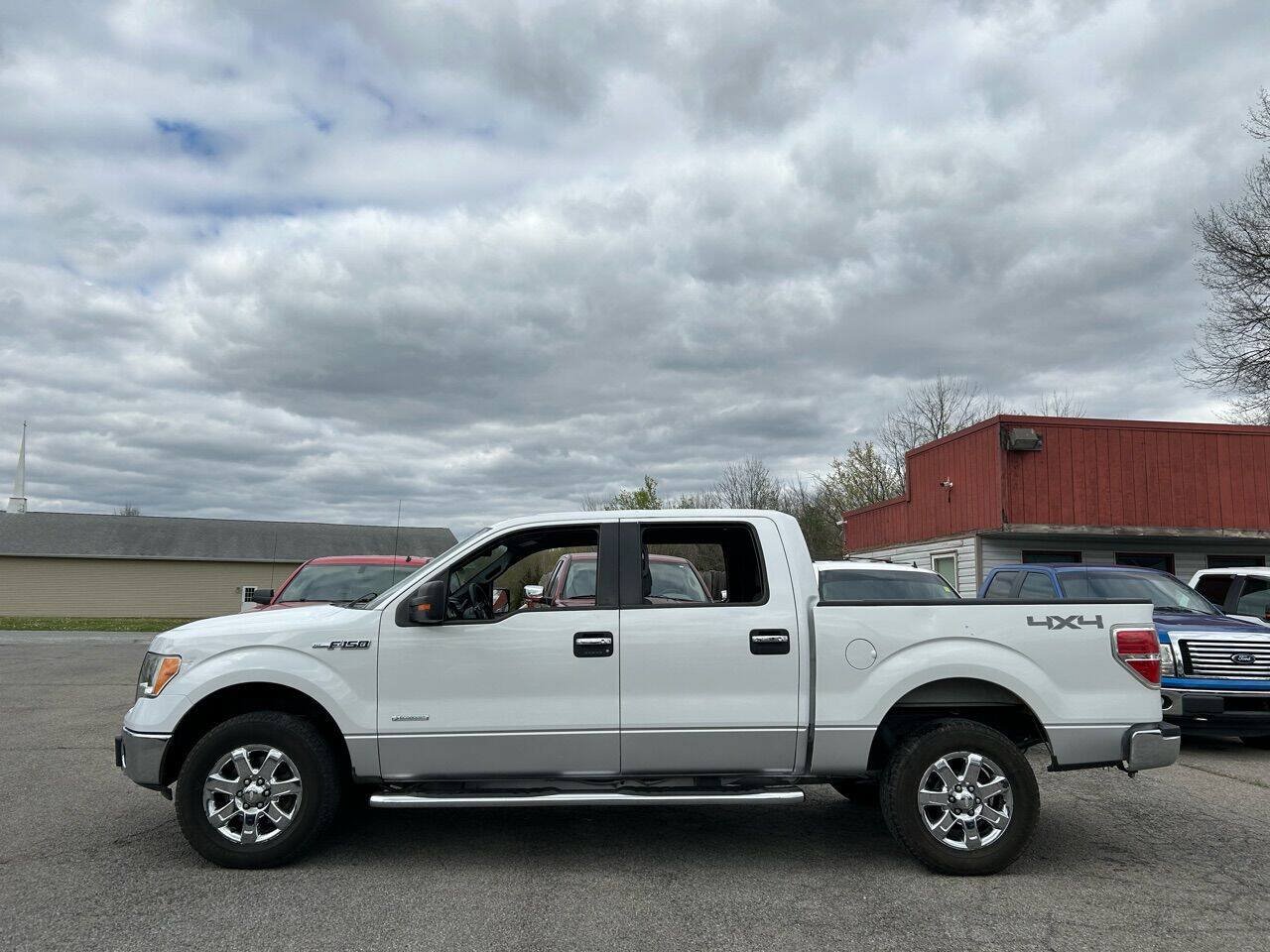 Used 2013 Ford F150 XLT w/ Luxury Equipment Group AWD/4WD image 3