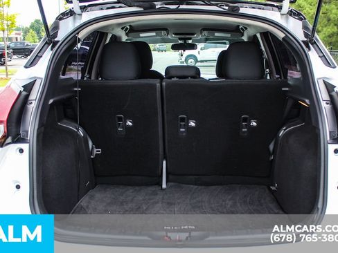 Used 2023 Nissan Kicks SV FWD image 21