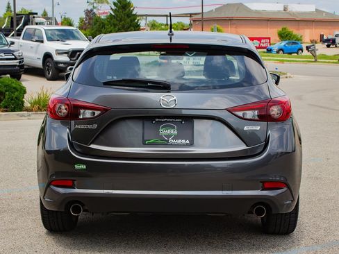 Used 2017 MAZDA MAZDA3 Touring FWD image 10