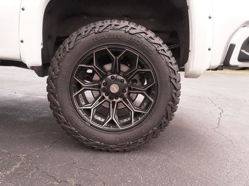 Used 2023 GMC Sierra 1500 AT4 w/ AT4 Premium Package AWD/4WD image 38