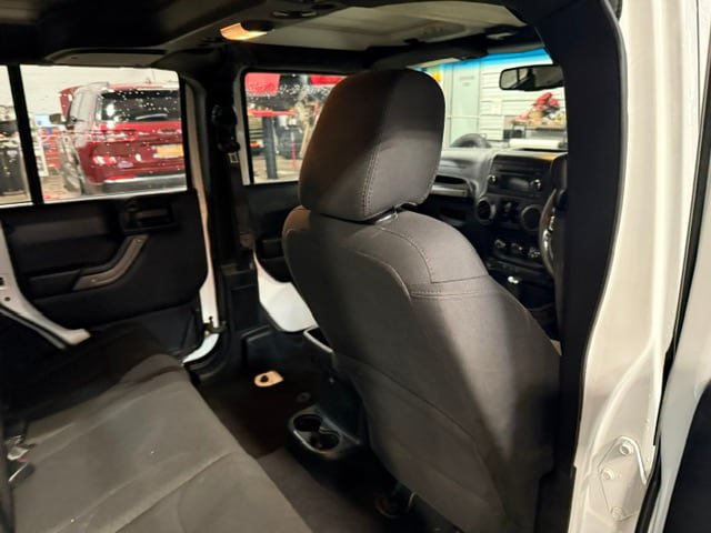 Used 2016 Jeep Wrangler Unlimited Sport AWD/4WD image 18