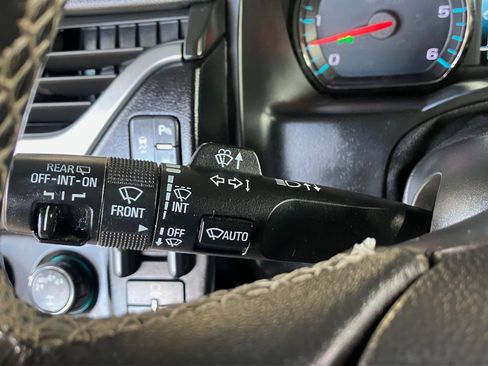 Used 2018 Chevrolet Tahoe Premier w/ RST 6.2L Performance Edition AWD/4WD image 35