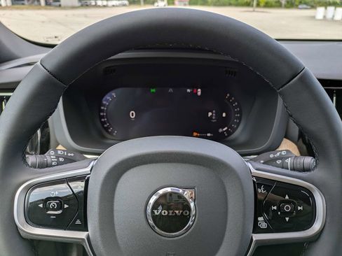 New 2026 Volvo XC60 B5 Plus w/ Protection Package Premier AWD/4WD image 37