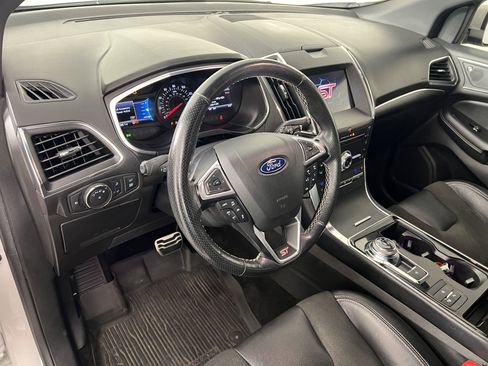 Used 2019 Ford Edge ST w/ Equipment Group 401A image 17