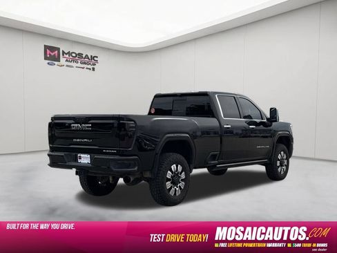 Used 2025 GMC Sierra 3500 Denali w/ Denali Reserve Package AWD/4WD image 7
