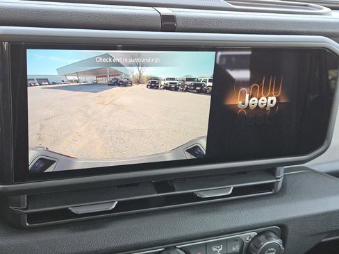 New 2026 Jeep Gladiator Sport AWD/4WD image 14