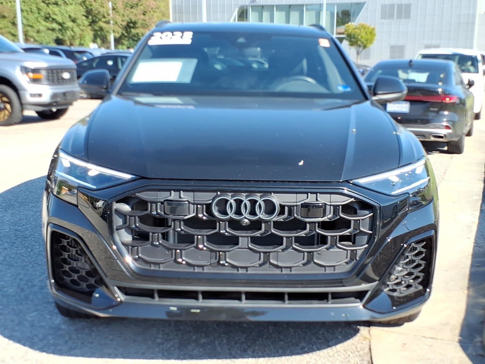 Certified 2025 Audi Q8 Premium Plus w/ Premium Plus Package AWD/4WD image 2
