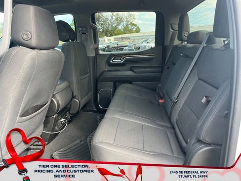 Used 2023 GMC Sierra 1500 Elevation image 11