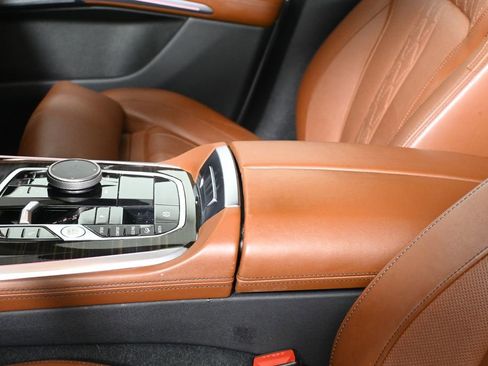 Used 2024 BMW X5 xDrive40i w/ M Sport Package image 23