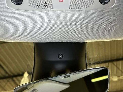 Used 2023 Tesla Model Y Long Range AWD/4WD image 36