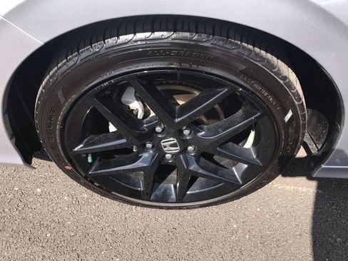 Used 2025 Honda Civic Sport image 10