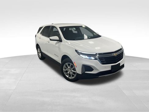 Used 2024 Chevrolet Equinox LT image 32